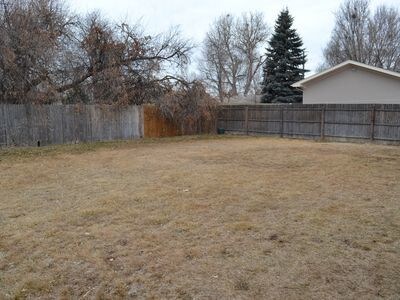 Foto del edificio - 5561 Auckland Way