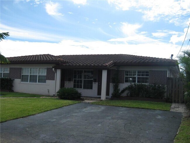 Foto del edificio - 1830 SE 4th St