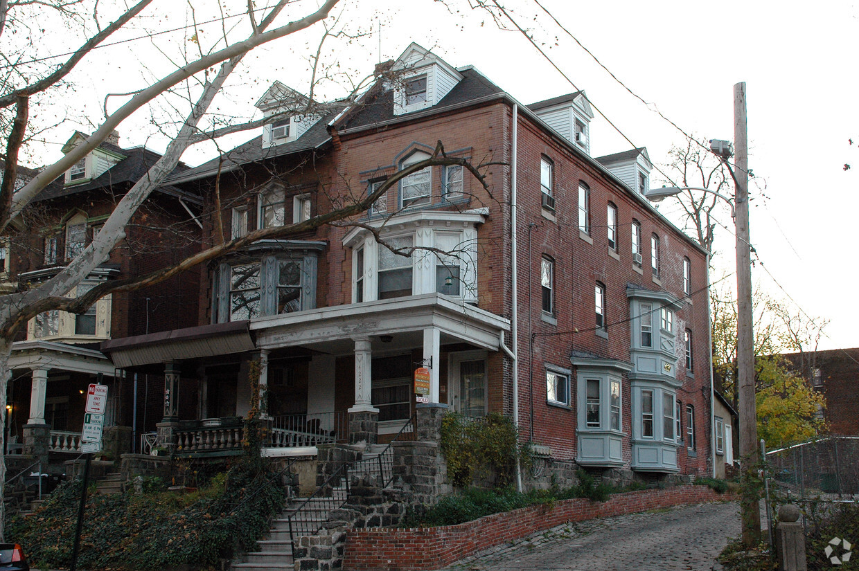 Foto del edificio - 4222 Baltimore Ave