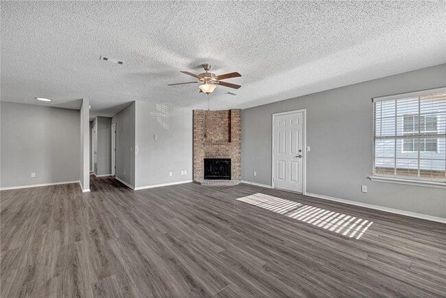 Building Photo - 4380 W Thrasher Dr
