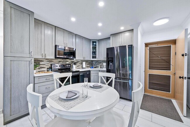 Foto del edificio - 2400 S Ocean Dr