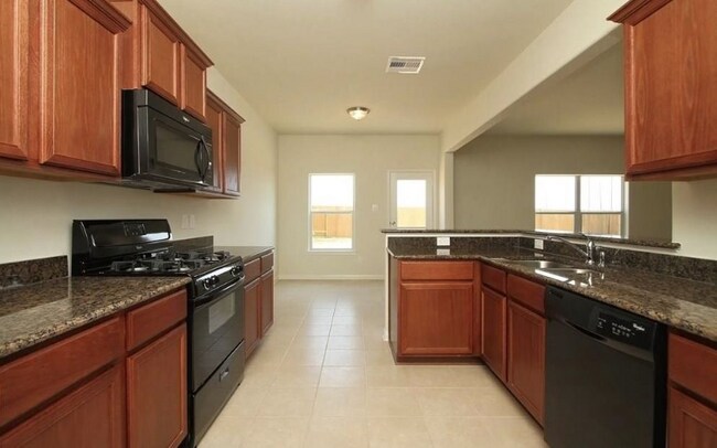 Foto del edificio - 312 Magnolia Dr