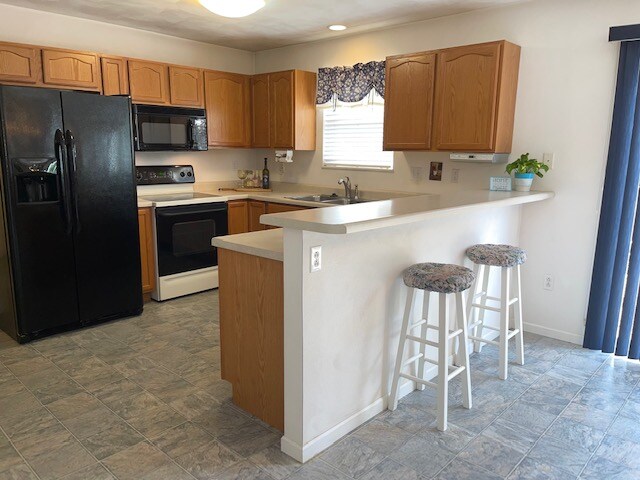 Building Photo - 777 Cedar Mill Dr