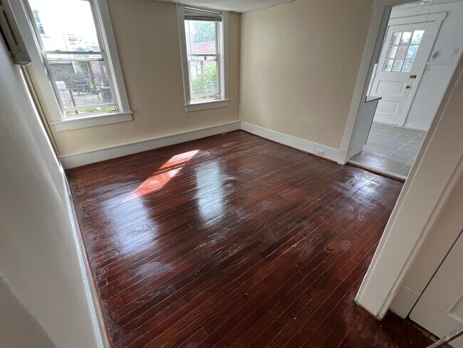 Foto del edificio - 1411 N Washington Ave