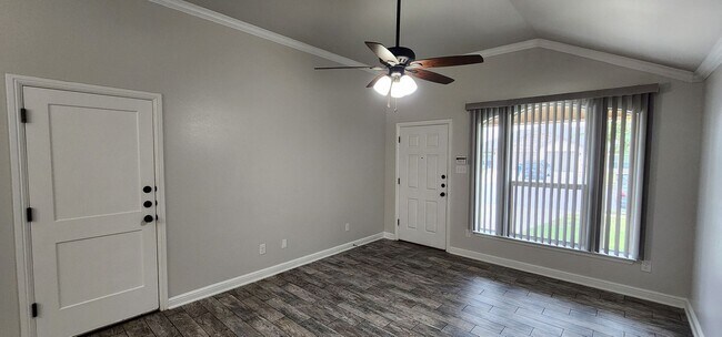 Building Photo - 5805 Luminous Ln