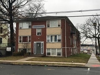 121 21st Street, Irvington - 121 S 21st St