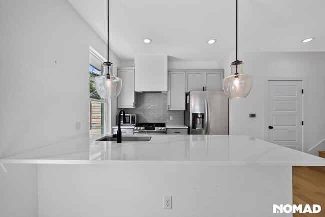 Building Photo - 3417 Elija St