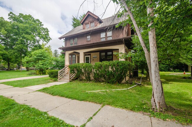 Photo - 1517 S University Ave House