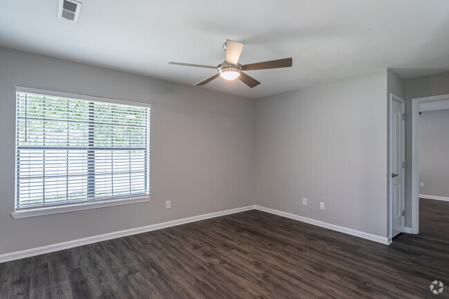 Living Room - Residence At Battery Creek