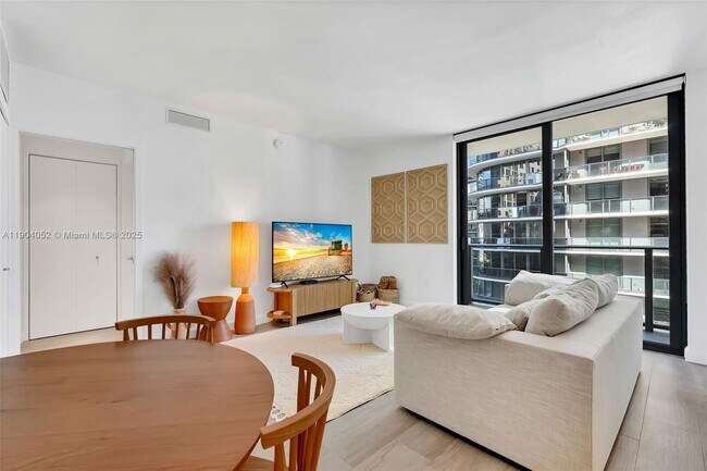 Foto del edificio - 55 SW 9th St