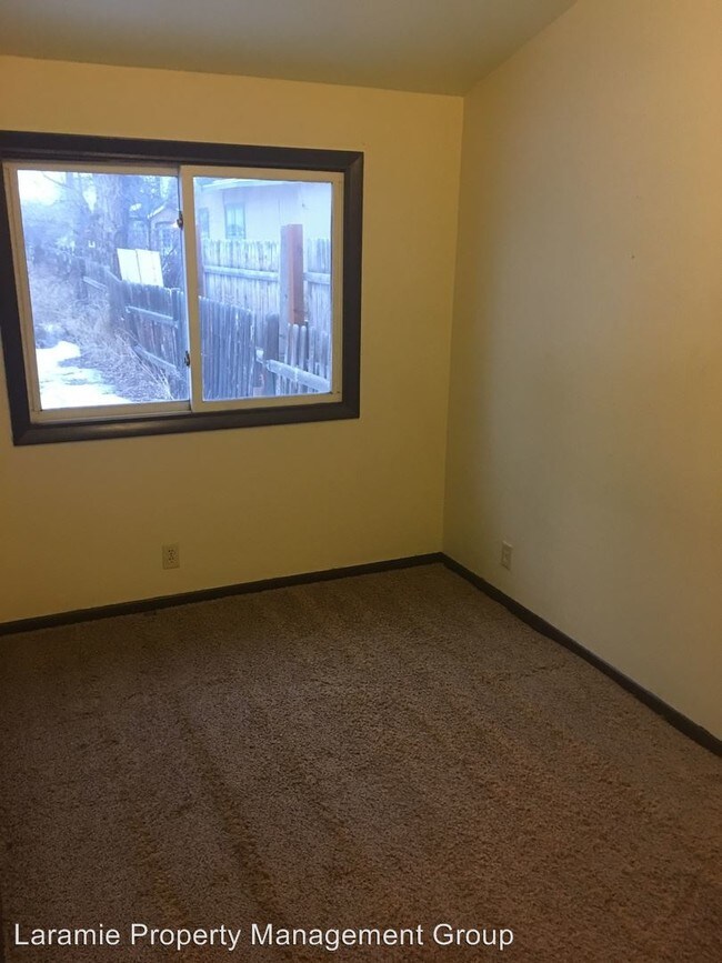 Foto del edificio - 459 N Cedar St