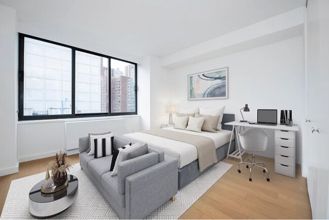 Foto del edificio - 301 E 94th St