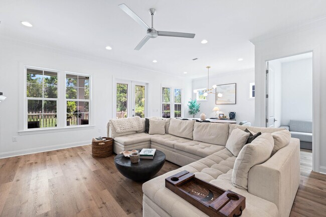 Foto del edificio - 39 Suwanee Dr