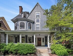 Building Photo - 441 Madison Ave SE