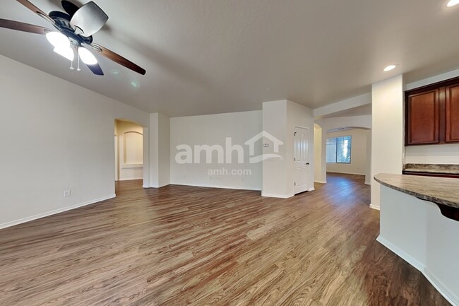 Building Photo - 17578 W Ironwood St
