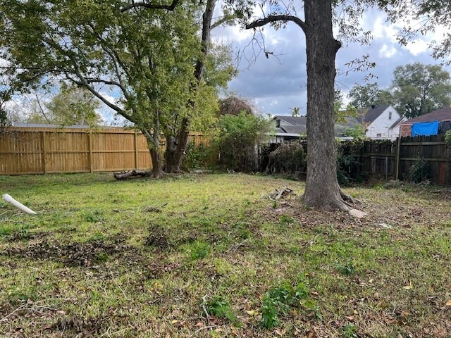 Building Photo - 1835 Rivercrest St