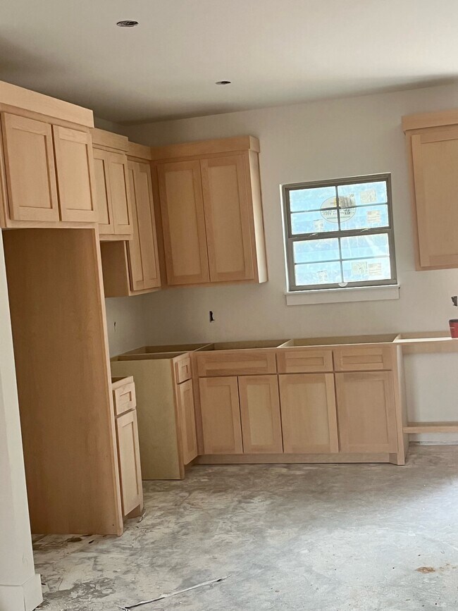 11722 FM 16 W, Lindale, TX 75771 Townhouse for Rent in Lindale, TX