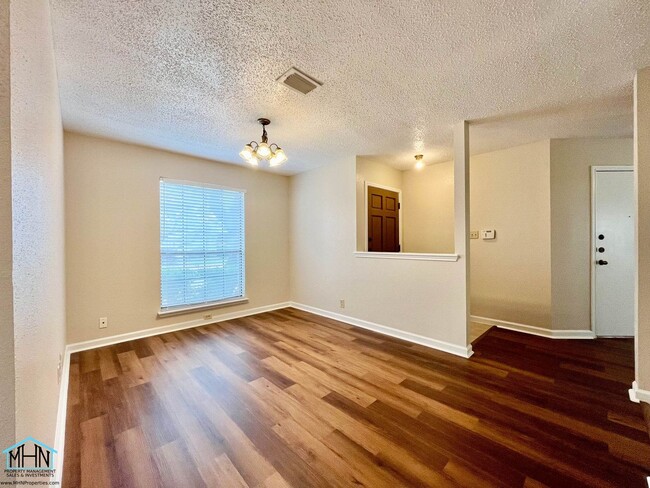 Building Photo - Charming 3-bedroom, 2-bath home near SeaWorld and Lackland AFB!