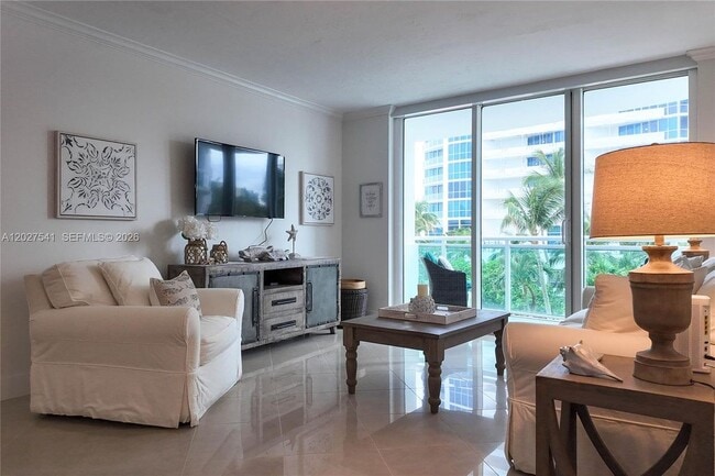 Building Photo - 3001 S Ocean Dr