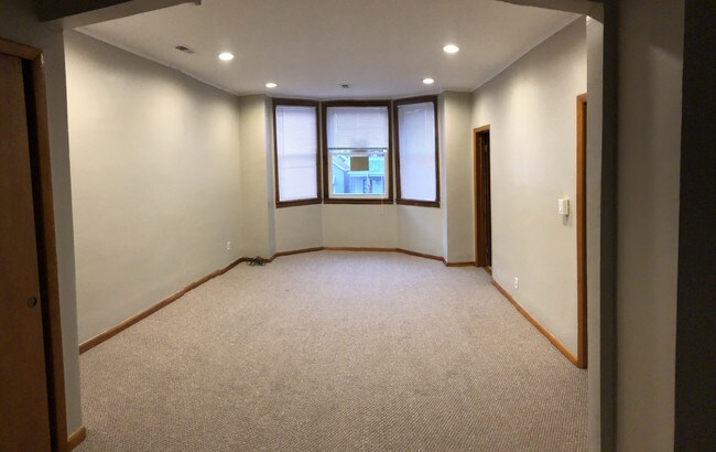 Living room - 527 W 46th St
