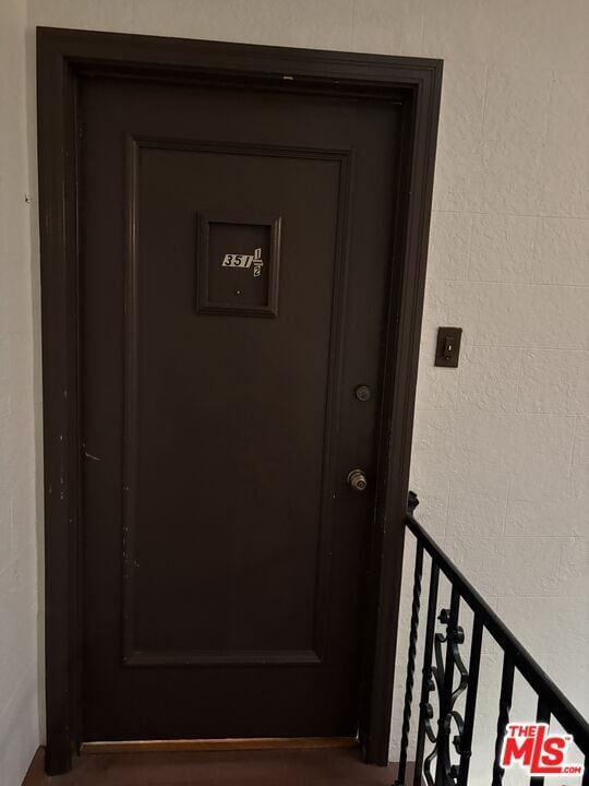 Foto del edificio - 351 N Gardner St