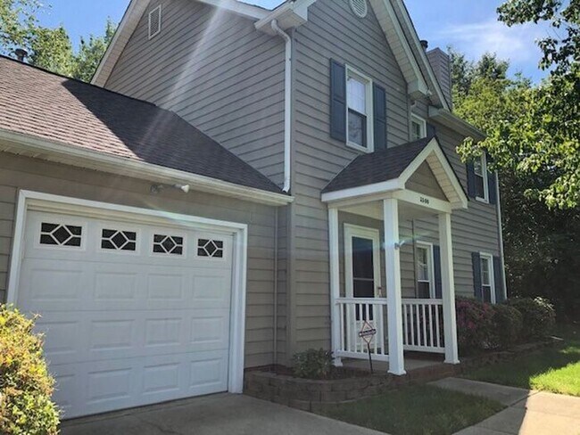 Building Photo - Matthews Home on Cul-de-sac w/ Fence