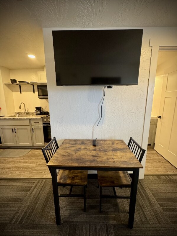 Foto del edificio - 316 E Flaming Gorge Way