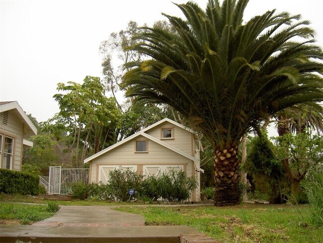 Foto del edificio - 6170 E Old Chapman Ave