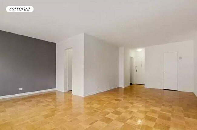 Building Photo - 300 E 46th St