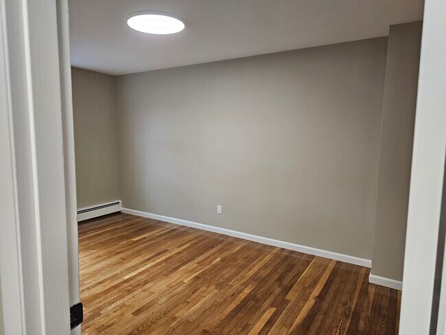 Dormitorio - 45 Patty Ln
