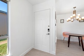 Building Photo - 10111 Golden Meadow Dr