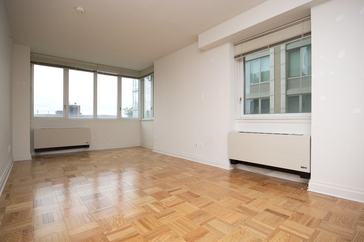 Primary Photo - 1510 Lexington Ave