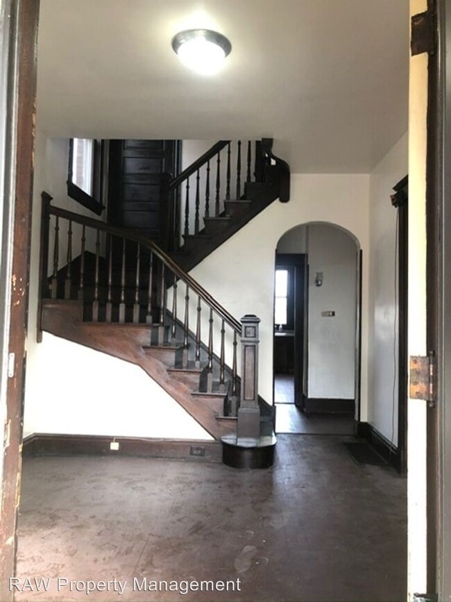 Building Photo - 4 br, 1 bath House - 1818 Clarion Ave.