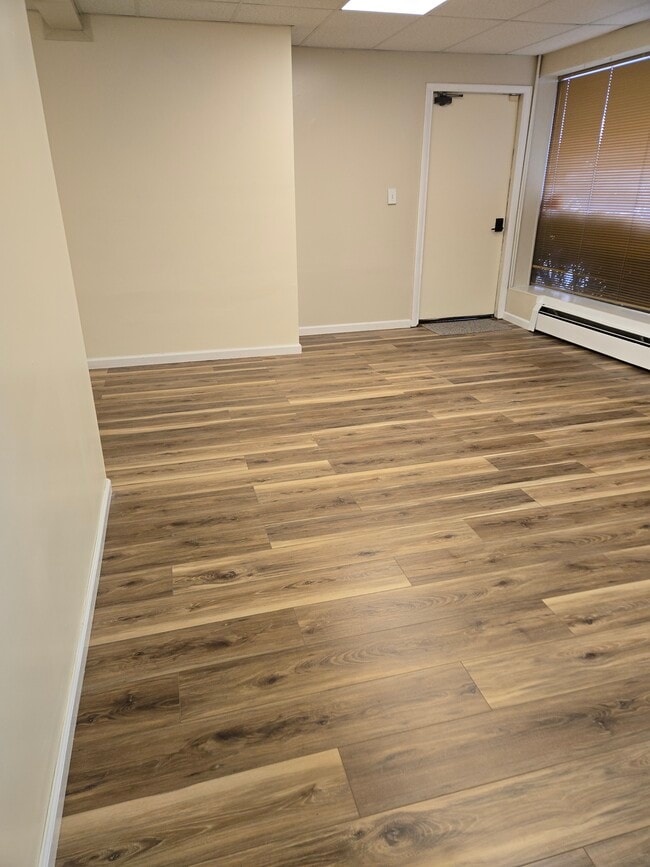 Foto del edificio - 639 Pawling Ave