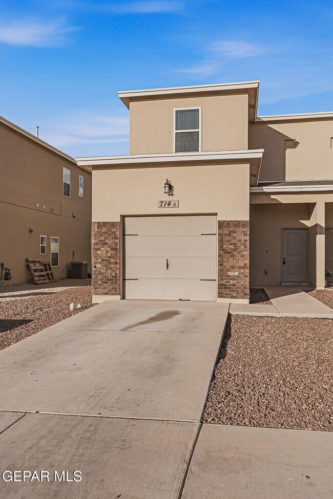 Building Photo - 714 HC Gilbert Minjares Dr