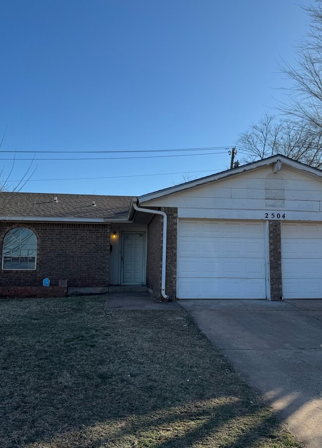 Building Photo - 2504 SE 51st St