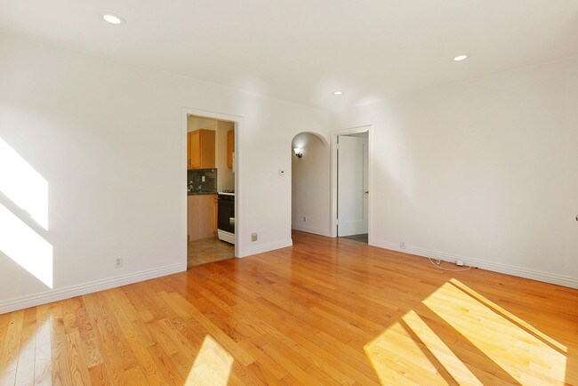 Foto del edificio - 245 S Lamer St