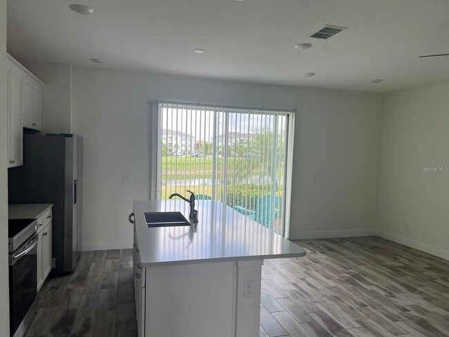 Building Photo - 3077 Caribbean Soul Dr