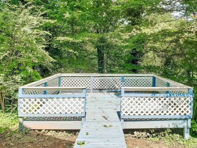 Building Photo - 4808 Brasac Dr