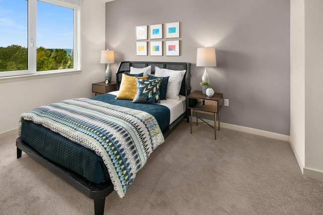 Building Photo - The Bond Apartments