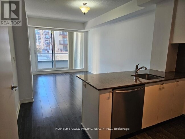 Building Photo - 18 Rean Dr