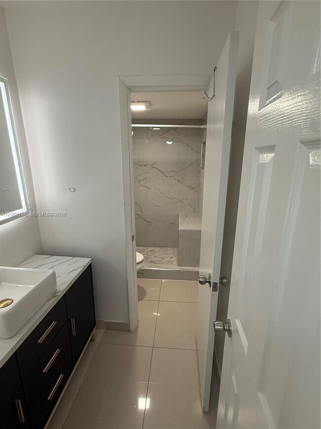 Foto del edificio - 9760 SW 184th St