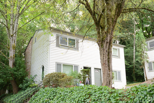 Building Photo - Hillside Townhouses
