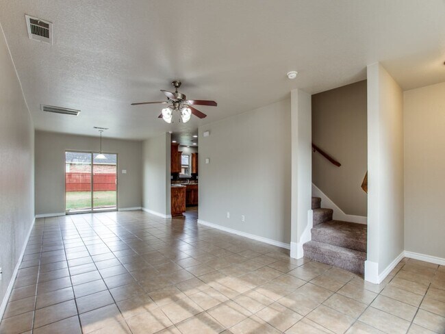 Foto del edificio - 1208 Boxwood Dr