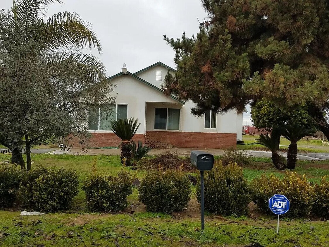 Foto principal - Country Home For Rent!
