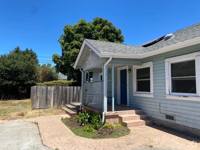 Building Photo - 2308 17th Ave
