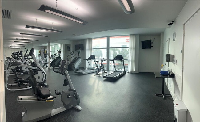 Foto del edificio - 350 NE 24th St