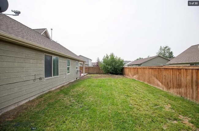 Foto del edificio - 4 Bedroom Home in River Rock