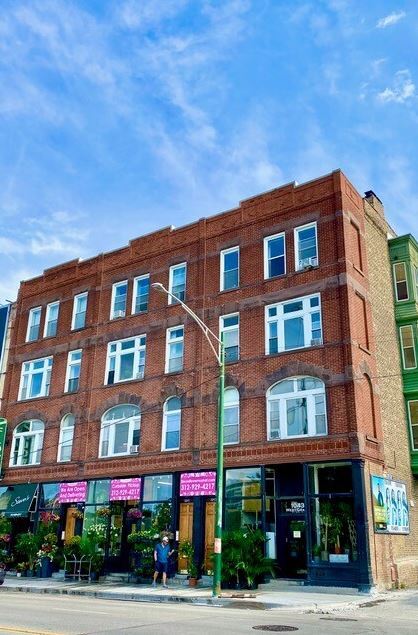 Primary Photo - 1039 Grand Ave