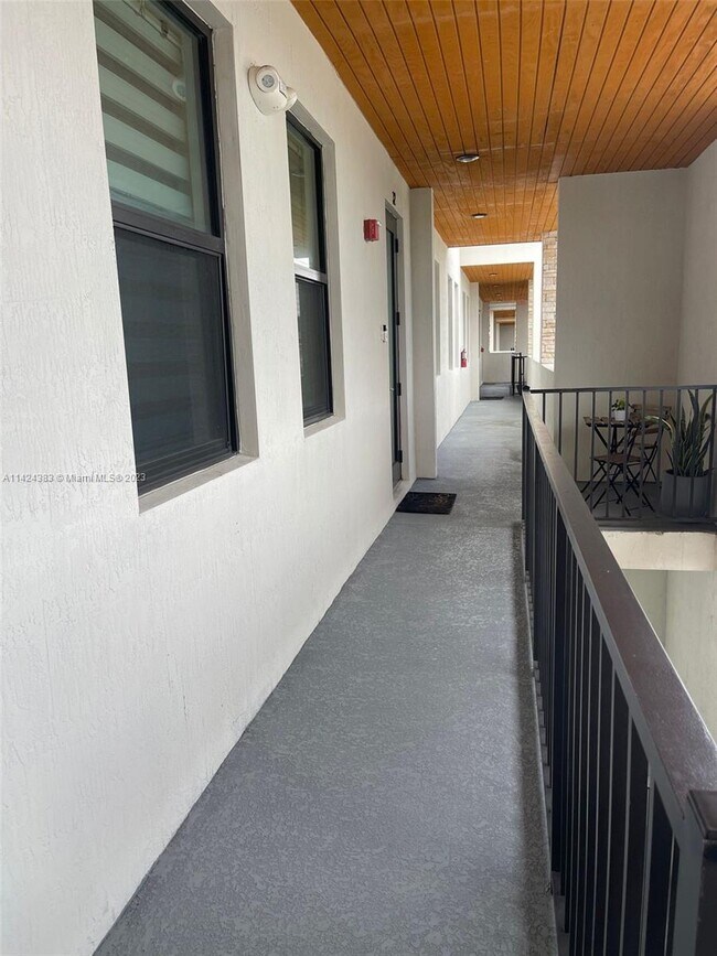 Foto del edificio - 7809 NW 104th Ave